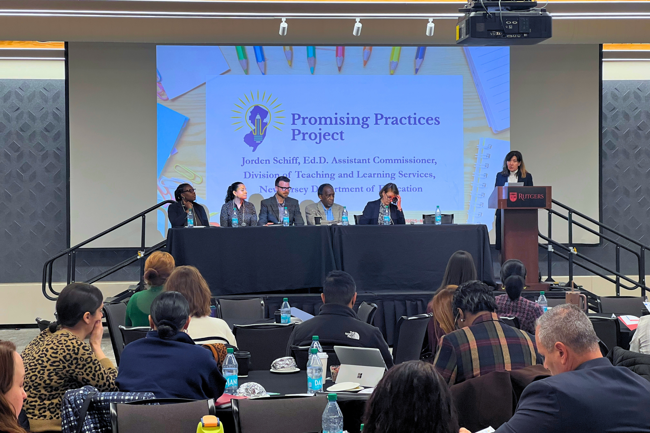 Promising Practices Summit Presentation he Future of Public Service: Challenges and Opportunities
